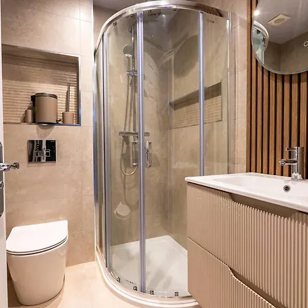 No 50 - 2Nd Floor Beautiful One Bed Apartment In Liverpool Sleeps 4 Exterior photo