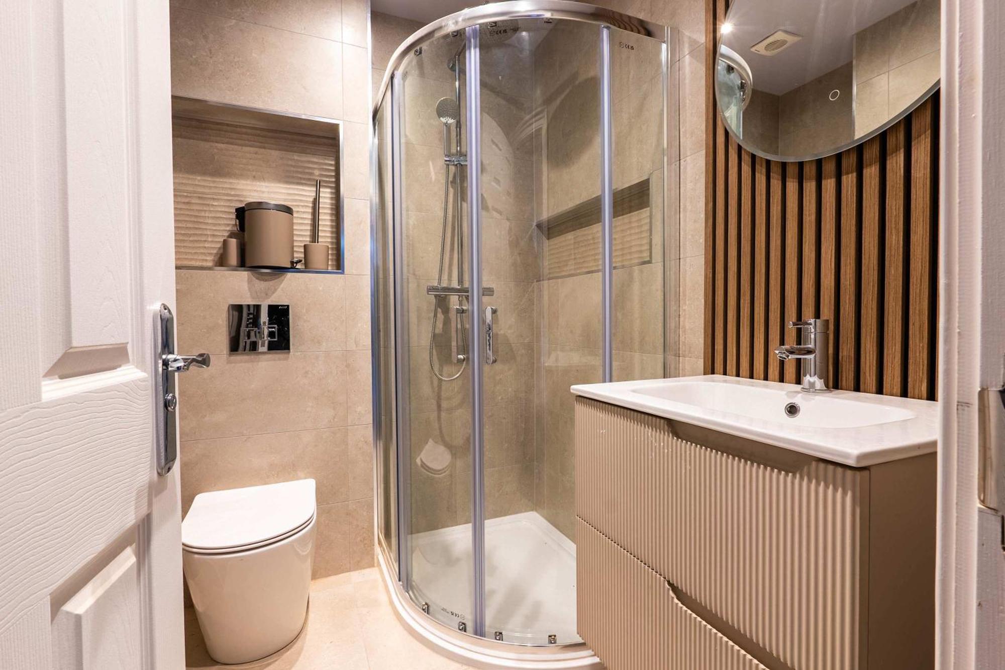 Apartment No 50 - 2nd Floor Beautiful One Bed In Sleeps 4 *
